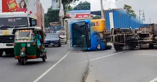ঢাকা–চট্টগ্রাম মহাসড়কে থ্রি-হুইলারের দাপট; শৃঙ্খলা ফেরাতে চ্যালেঞ্জে আইনশৃঙ্খলা বাহিনী
